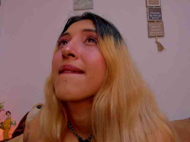 CuteWee420 webcam
