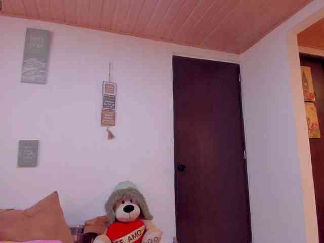 CuteWee420 webcam