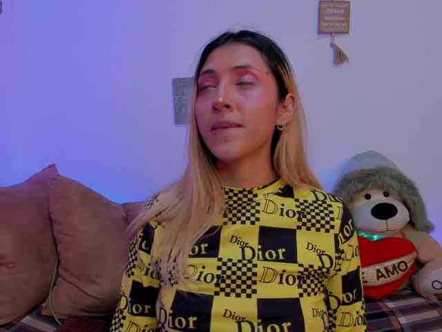 CuteWee420 webcam