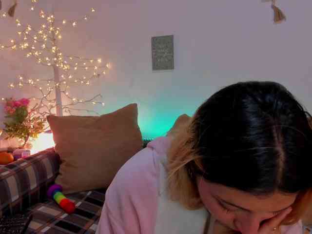 CuteWee420 webcam