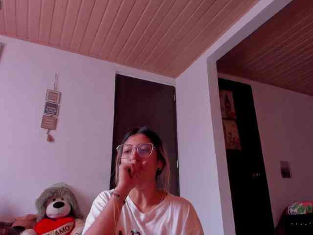 CuteWee420 webcam