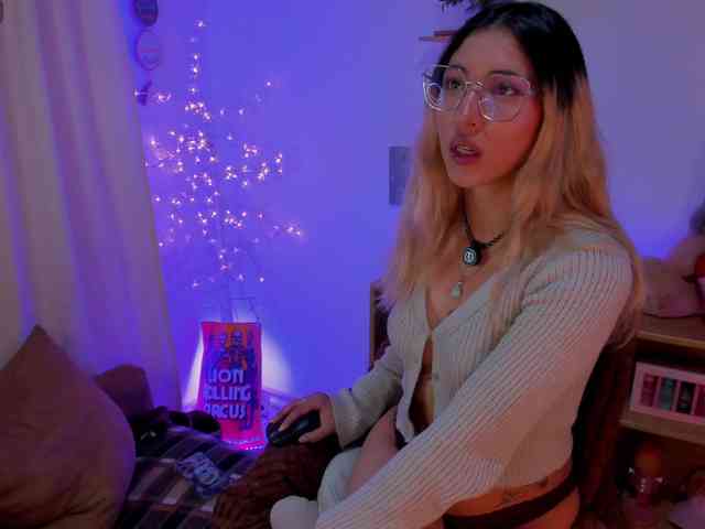 CuteWee420 webcam