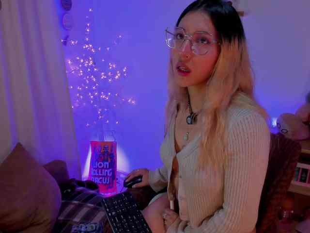 CuteWee420 webcam