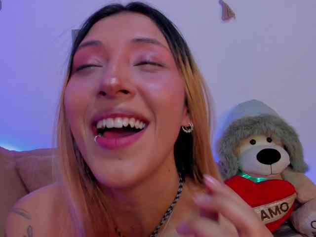 CuteWee420 webcam