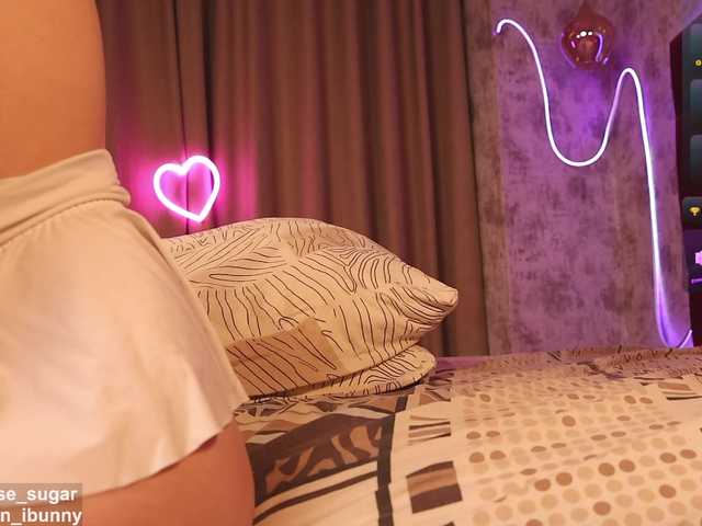 Ellise-sugar live cam on BongaCams