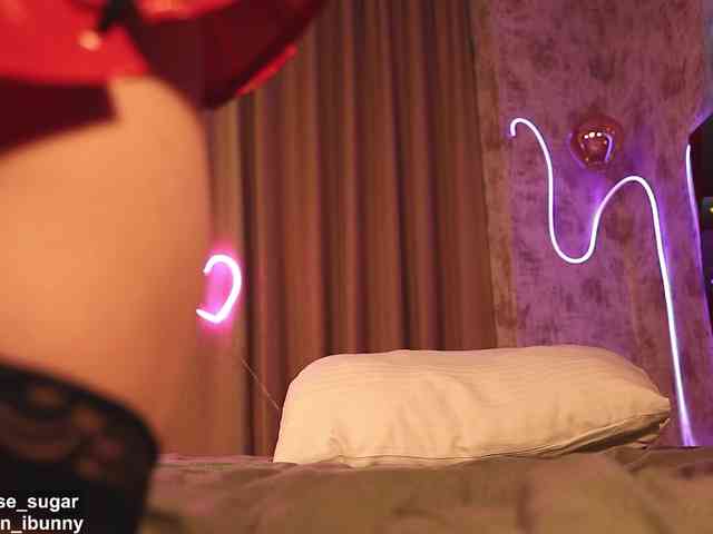 Little_Ellise webcam