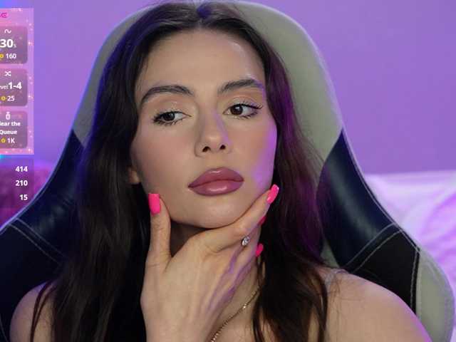 Allla live cam preview