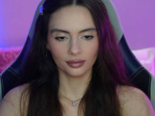 модель Allla