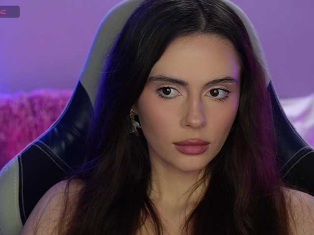Allla live webcam show