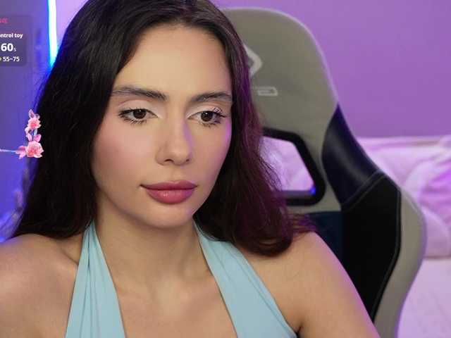 Allla live cam on BongaCams