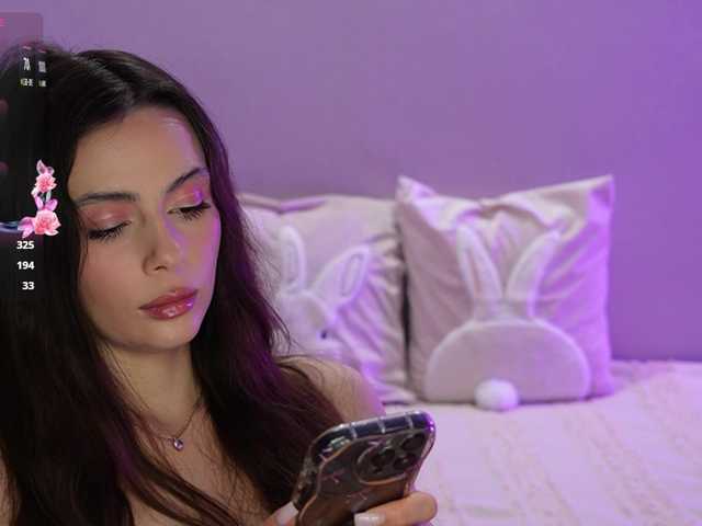 Allla live cam on BongaCams