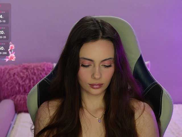 Allla live cam on BongaCams