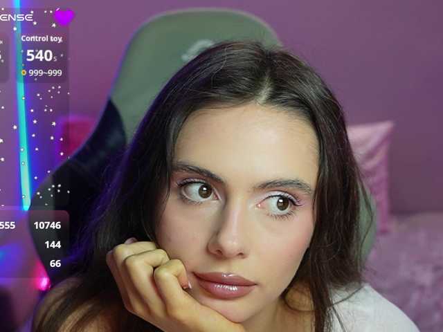 Allla live cam on BongaCams