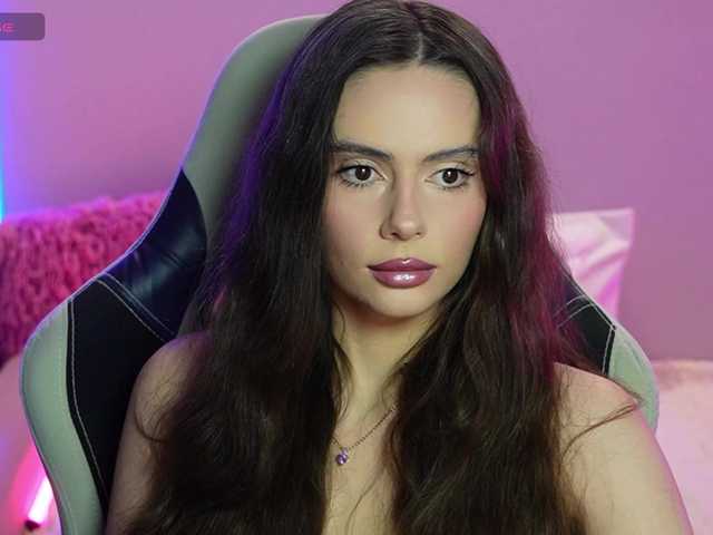Allla live webcam show