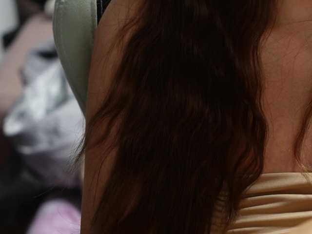 Allla live cam on BongaCams