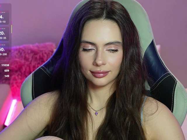 Allla live cam on BongaCams