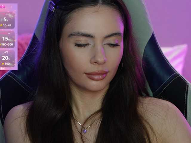 Allla live cam on BongaCams