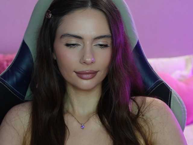 Allla live cam preview