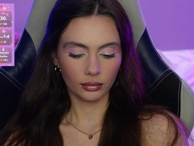 Allla live cam preview