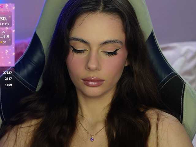 модель Allla