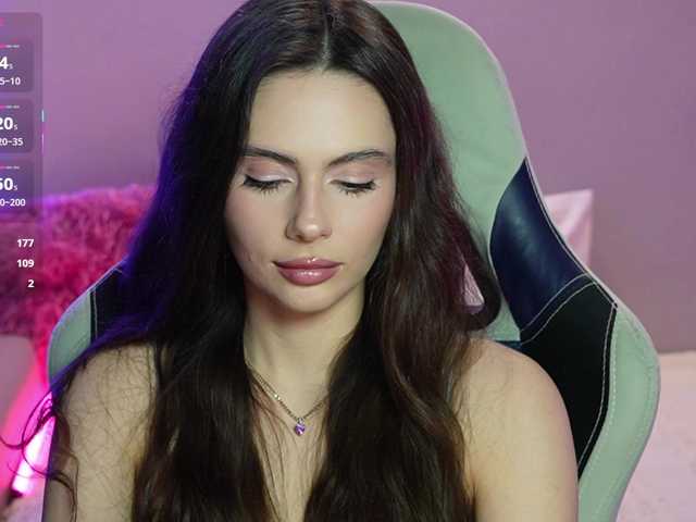Allla live webcam show