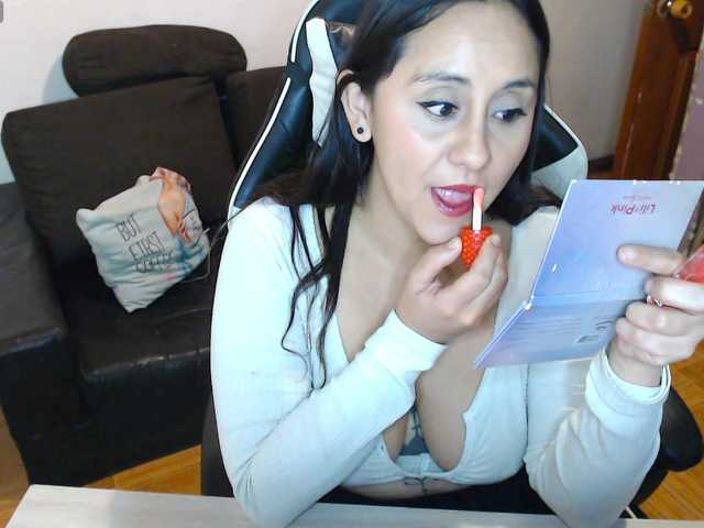 SophiaaVega's BongaCams show and profile