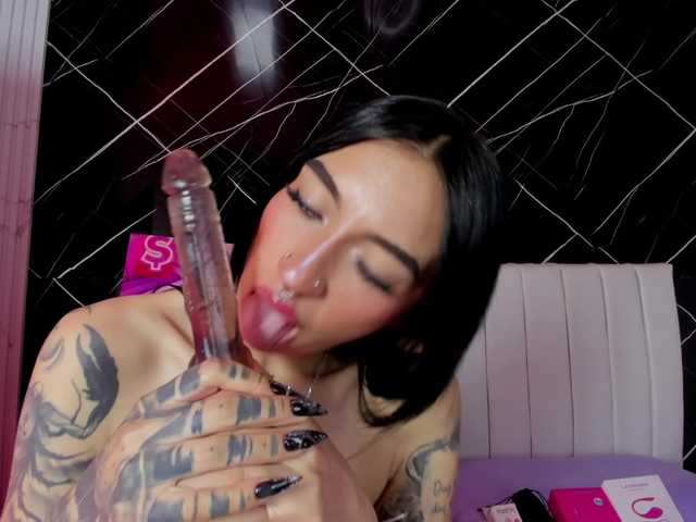 candy-leila