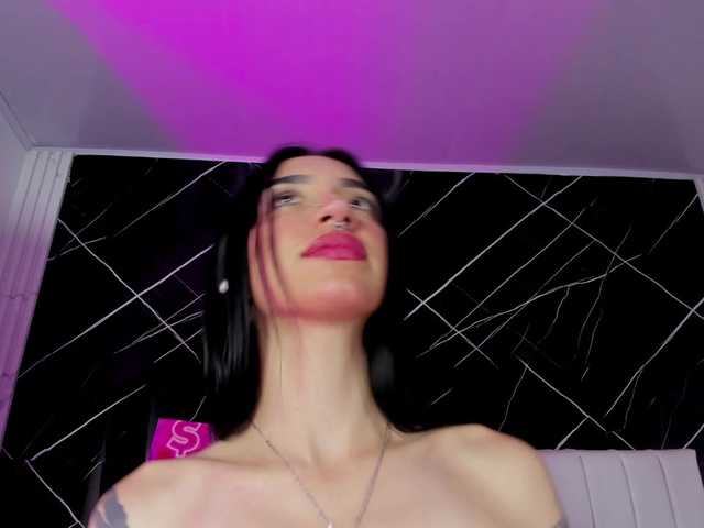 candy-leila live cam on BongaCams