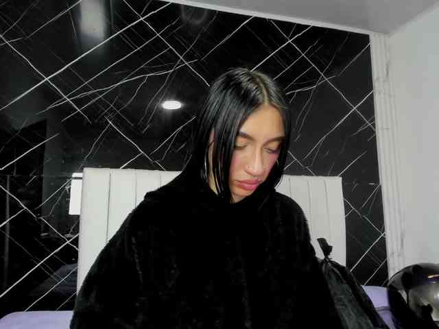 candy-leila