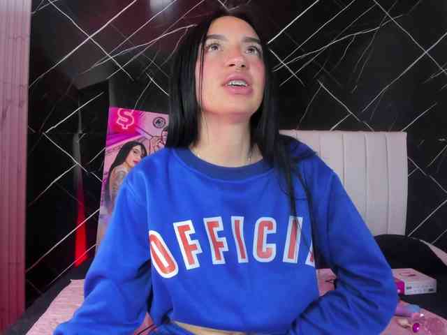 candy-leila Live Webcam on BongaCams