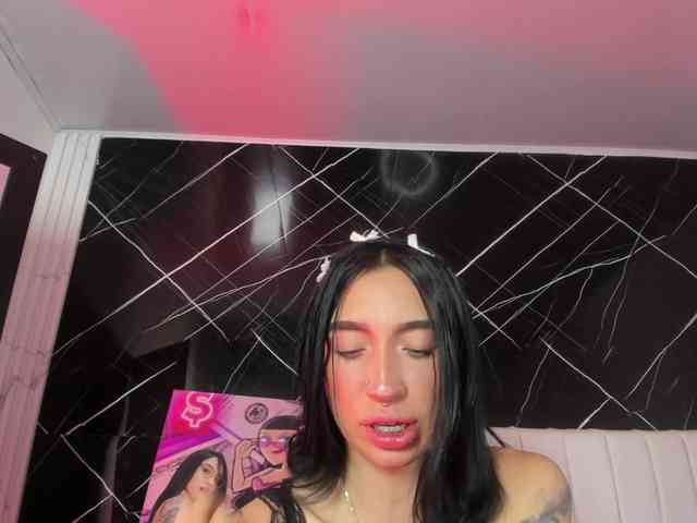 candy-leila Live Webcam on BongaCams