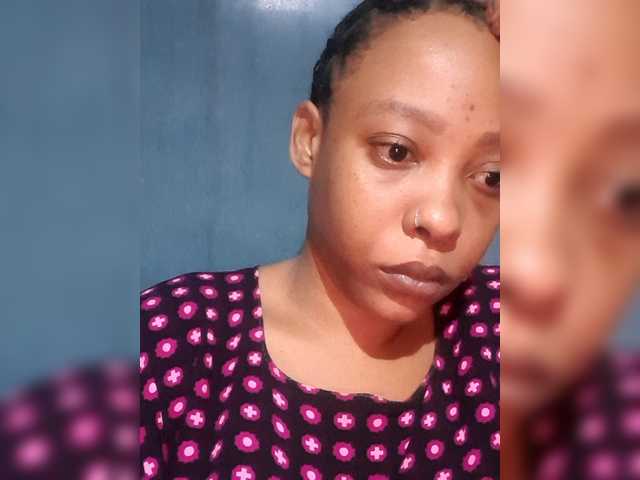 Hennesy-Camila live cam on BongaCams