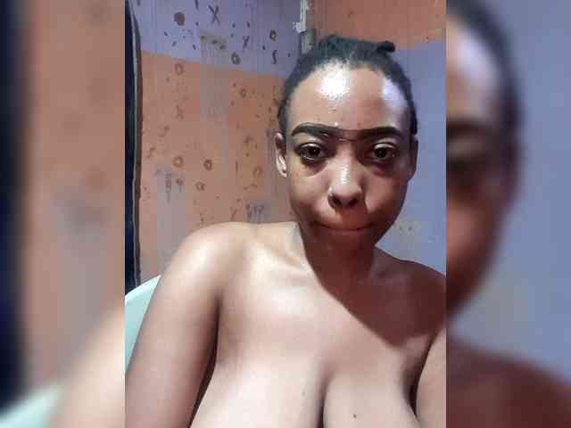 Hennesy-Camila webcam