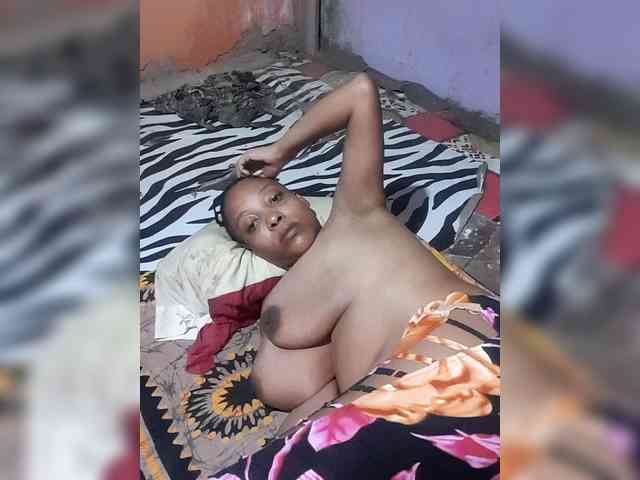 Hennesy-Camila webcam