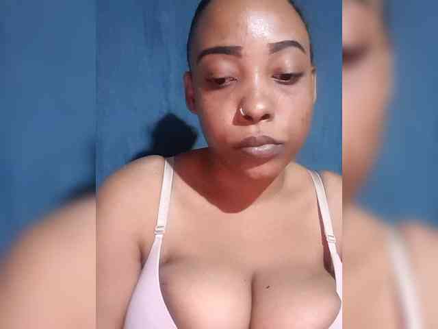 Hennesy-Camila webcam