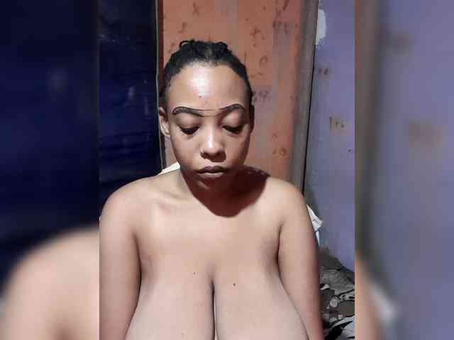 Hennesy-Camila webcam
