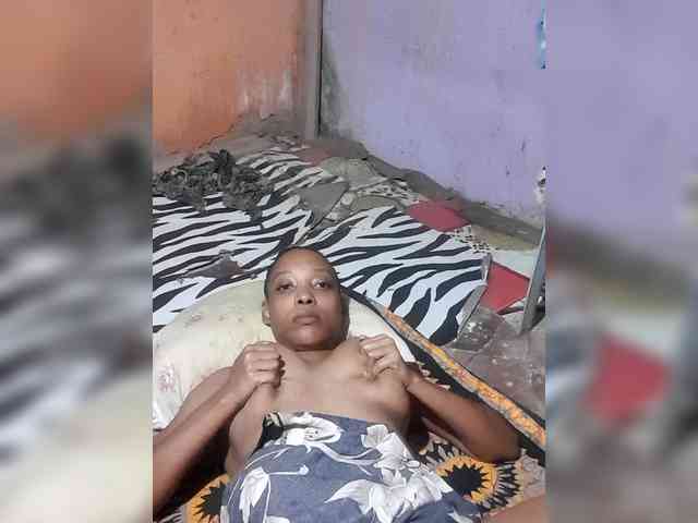 Hennesy-Camila webcam