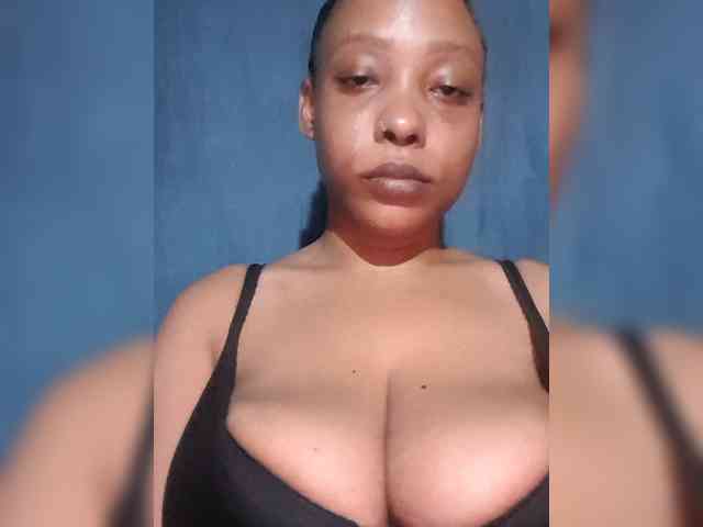 Hennesy-Camila webcam