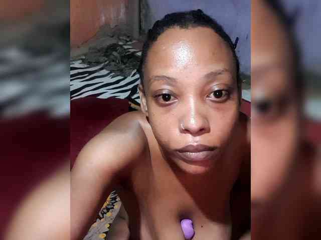 Hennesy-Camila webcam