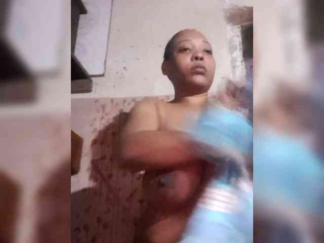 Hennesy-Camila webcam