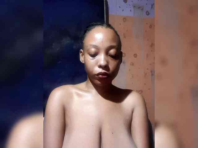 Hennesy-Camila webcam