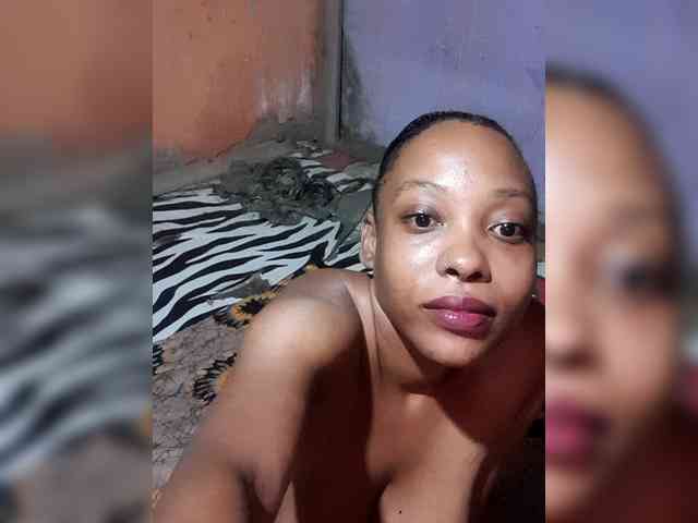 Hennesy-Camila webcam