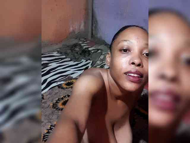 Hennesy-Camila webcam