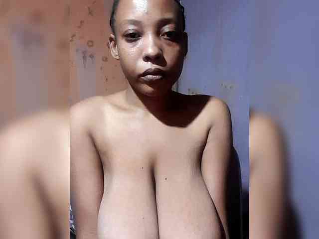 Hennesy-Camila webcam