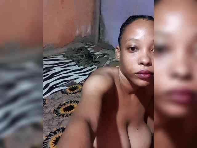 Hennesy-Camila webcam