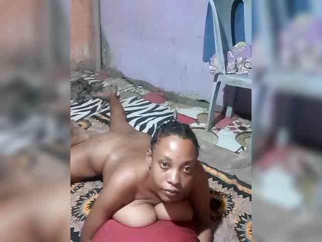 Hennesy-Camila webcam