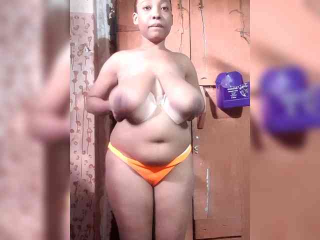 Hennesy-Camila webcam