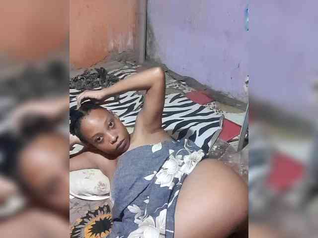 Hennesy-Camila webcam