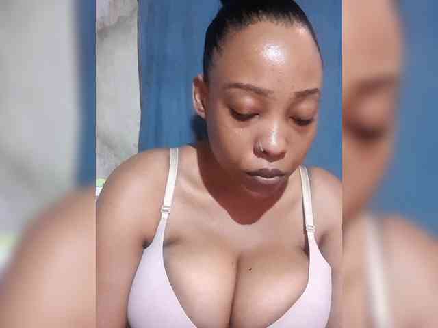 Hennesy-Camila webcam