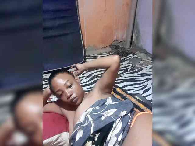 Hennesy-Camila Hennesy-Camila
